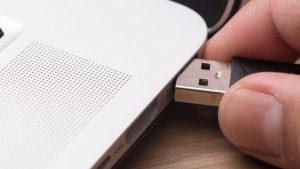 Hướng Dẫn Cách Rút USB Khỏi Máy Tính An Toàn,